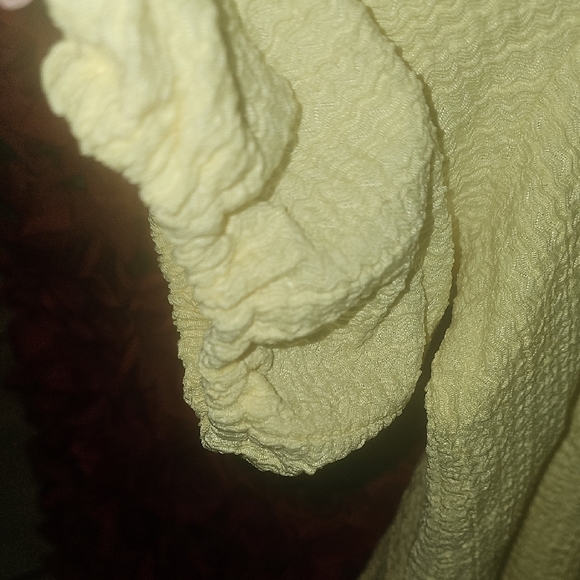 LOFT NWT Women's  Light Yellow Puff Sleeve Blouse Tie Front Size XLarge - Picture 9 of 10